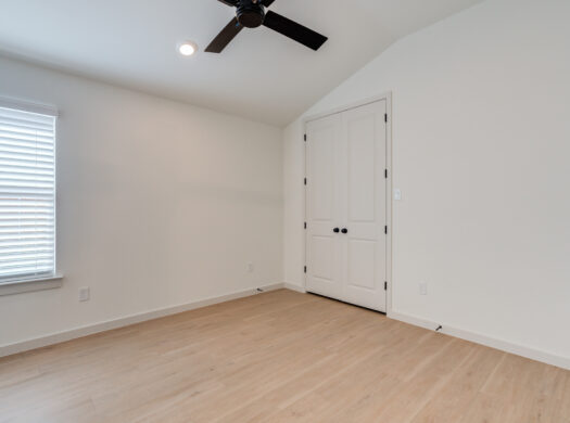 12601 Louisville Ave. | Bonus Room