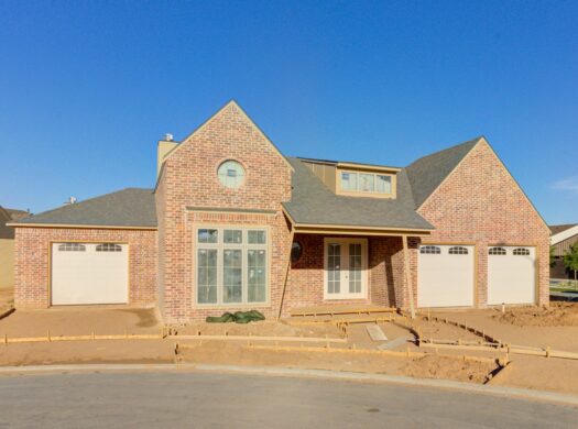 3613 126th Pl. | Pool + Bonus Room