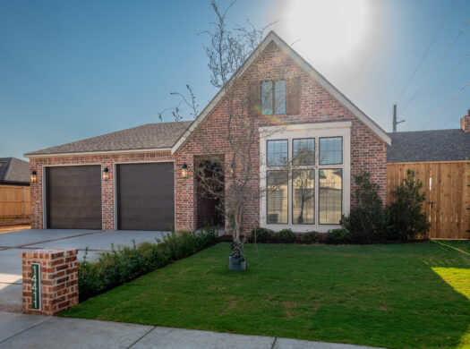 14411 Joliet Ave. | 4-Car Garage