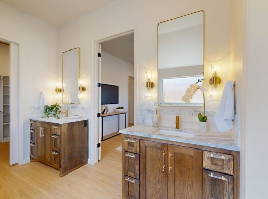 3612 126th Pl. | Extended 3-Car Garage