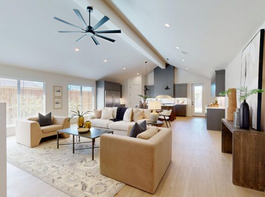3616 126th Pl. | Extended 3-Car Garage