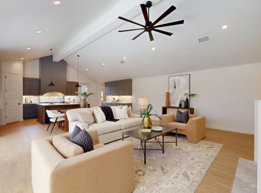 3616 126th Pl. | Extended 3-Car Garage