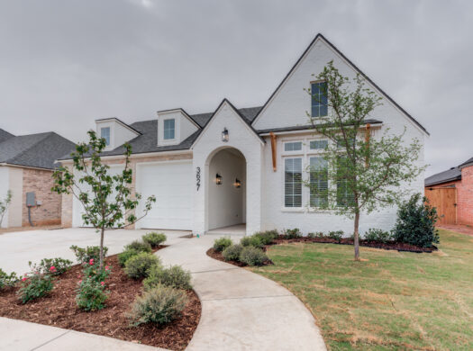 3627 122nd St. | 3-Car Garage