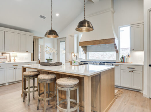 3627 122nd St. | 3-Car Garage