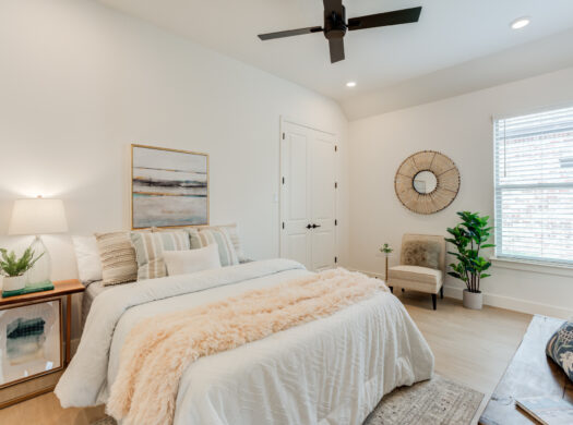 3806 123rd St. | Office