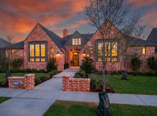 3807 123rd St. | 3-Car Garage