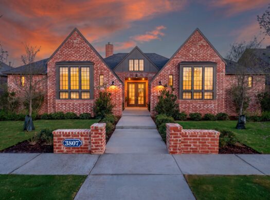 3807 123rd St. | 3-Car Garage