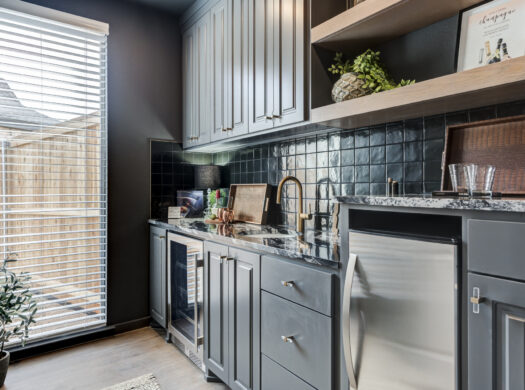 3606 127th St. | Wet Bar