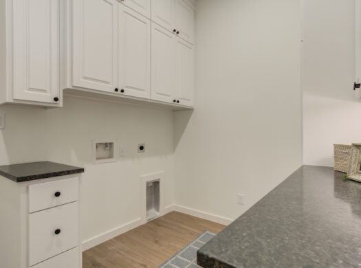 3606 127th St. | Wet Bar